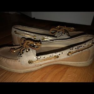 SPERRYS with GOLD ACCENT